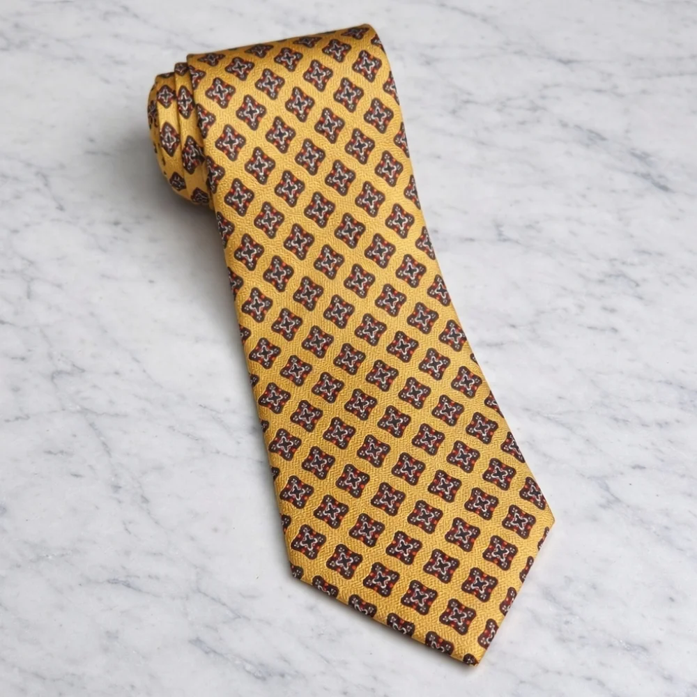 Oscar de la Renta Mens 100% Silk Tie Yellow Burgundy Navy Print Made In USA